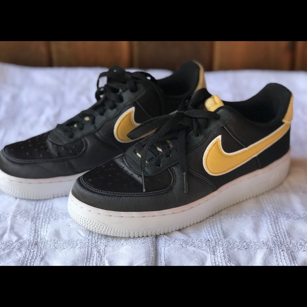 Womens Nike Air Force 1 low satin black and gold